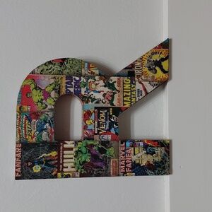 Marvel Comics Superhero "R" Wooden Letter Decor